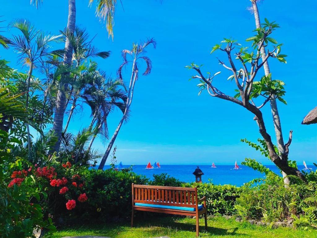 Santai Hotel Amed Buitenkant foto