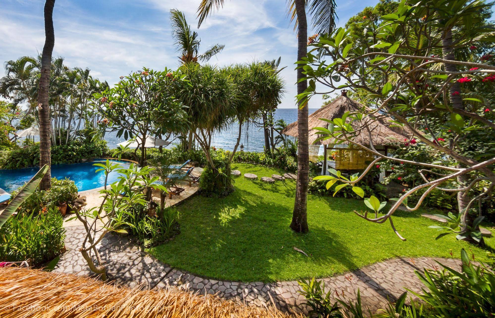 Santai Hotel Amed Buitenkant foto